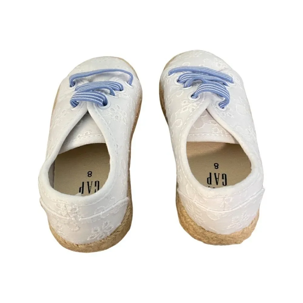 NEW - GAP white eyelet espadrille slip-ons. Size 8